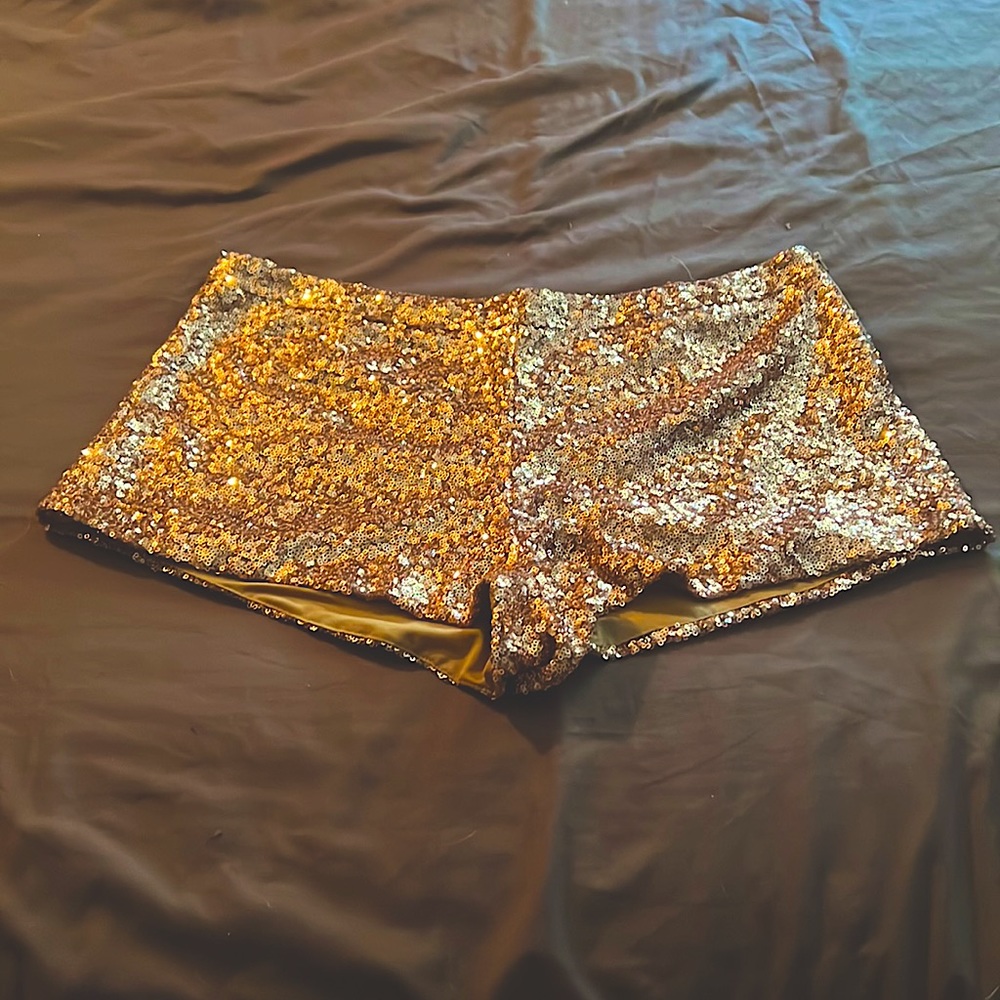 Rose Gold sequin shorts!